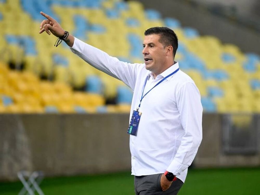 Juan Cruz Real es un técnico argentino con mucha experiencia en el futbol colombiano.