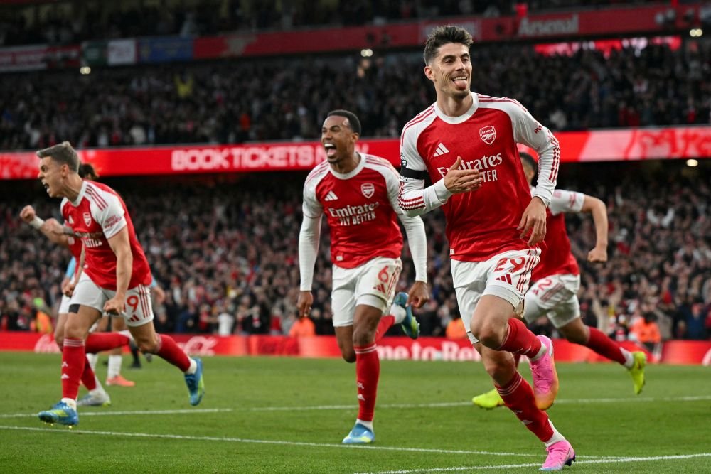 Arsenal campeón de la Premier League 2025-26 al superar al Manchester City.